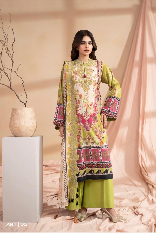 Premium RAYA by Gull Jee Summer’26 – 3PC LAWN SUITE | GRAY2601A5